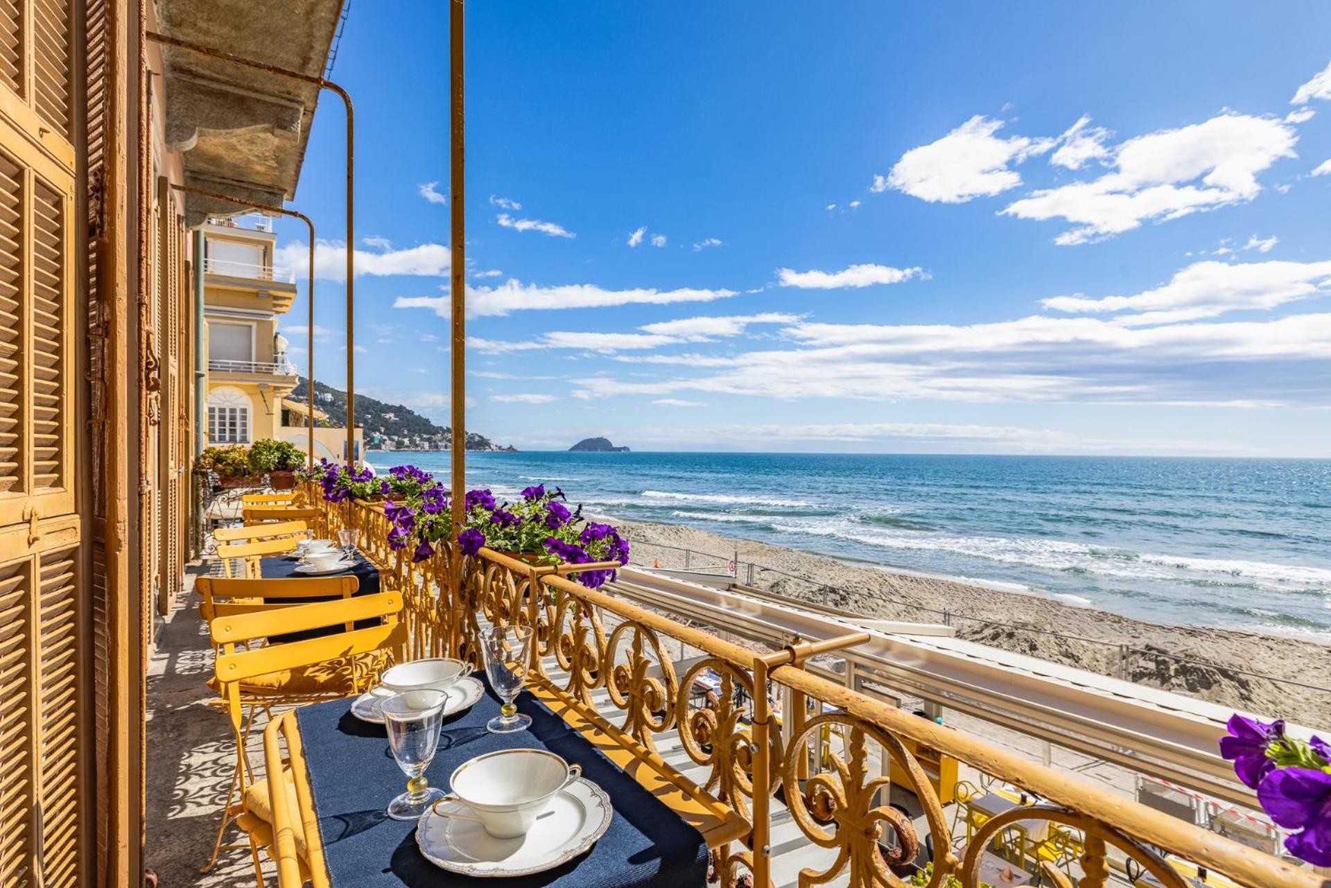 Casa D'Artista B&B Di Charme Alassio Eksteriør bilde